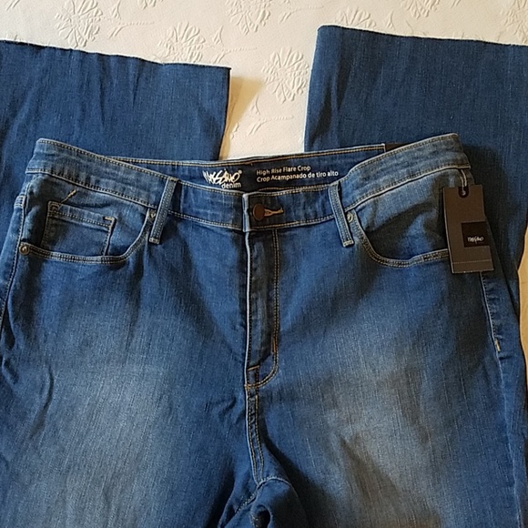 Mossimo Supply Co. Denim - Mossimo Women's High Rise Flare Crop Jeans New